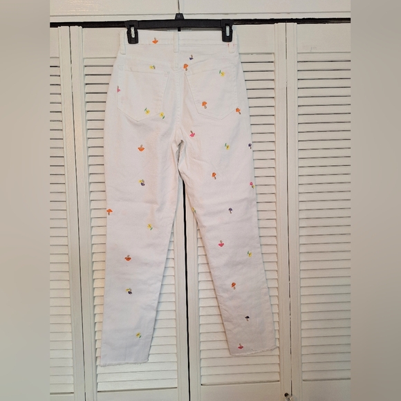 Tinseltown Embroidered Mushroom Flower Frayed Hi Rise Crop Jeans Jr Sz 1 *S - Picture 7 of 8